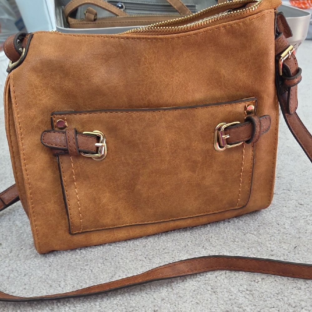 🌻4 For $20🌻Source Unknown Tan Crossbody Bag